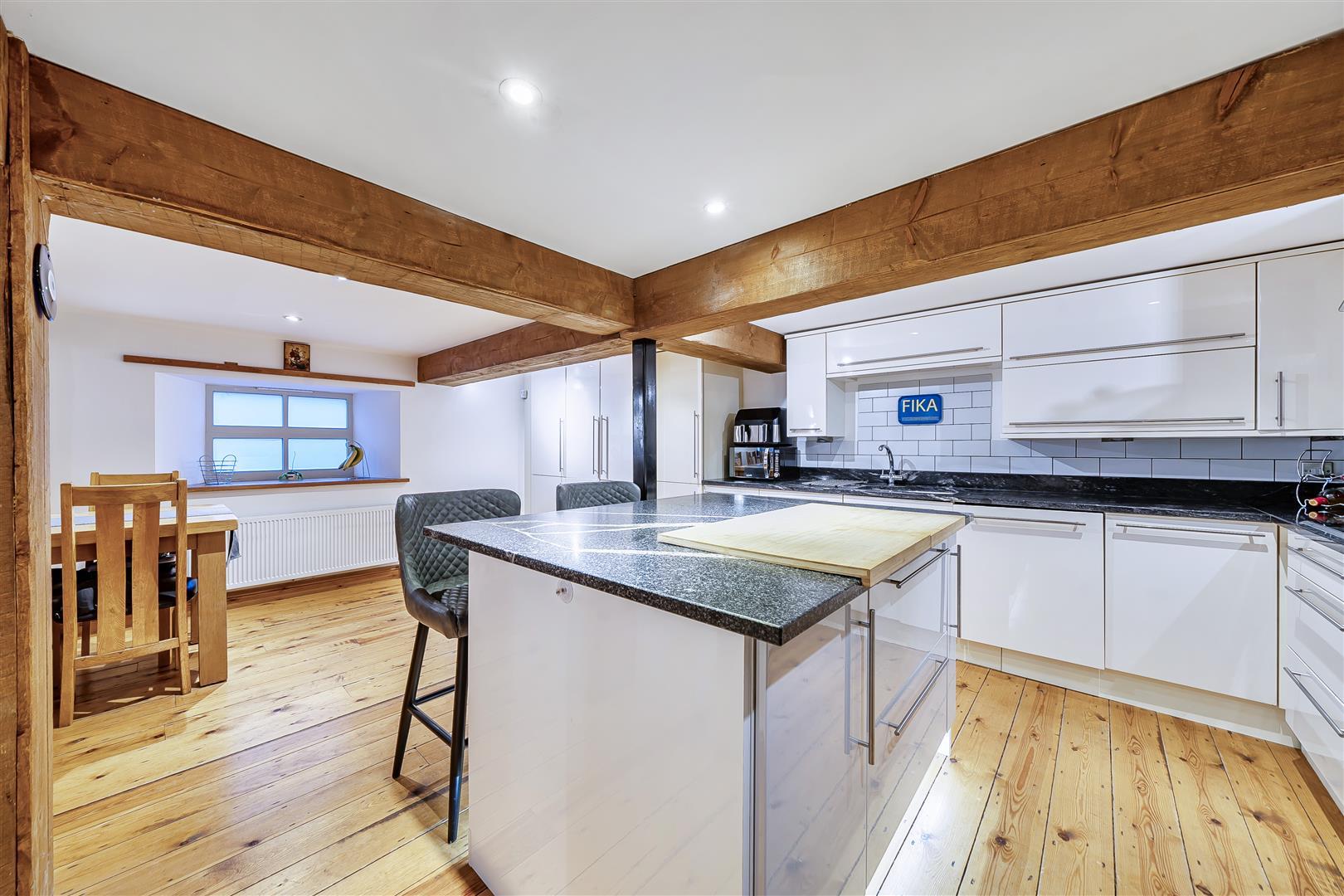 Property Image 718292a2-9e80-428f-919a-0b81feb11e2e