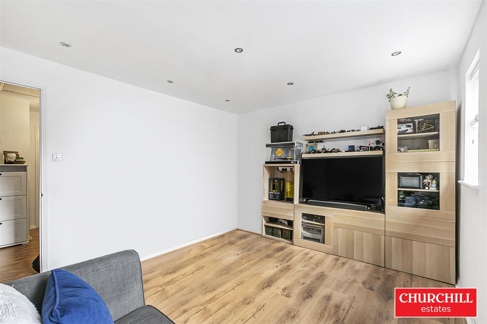 Property Image 71861e17-b0b7-42cb-969c-a4ce32df0251