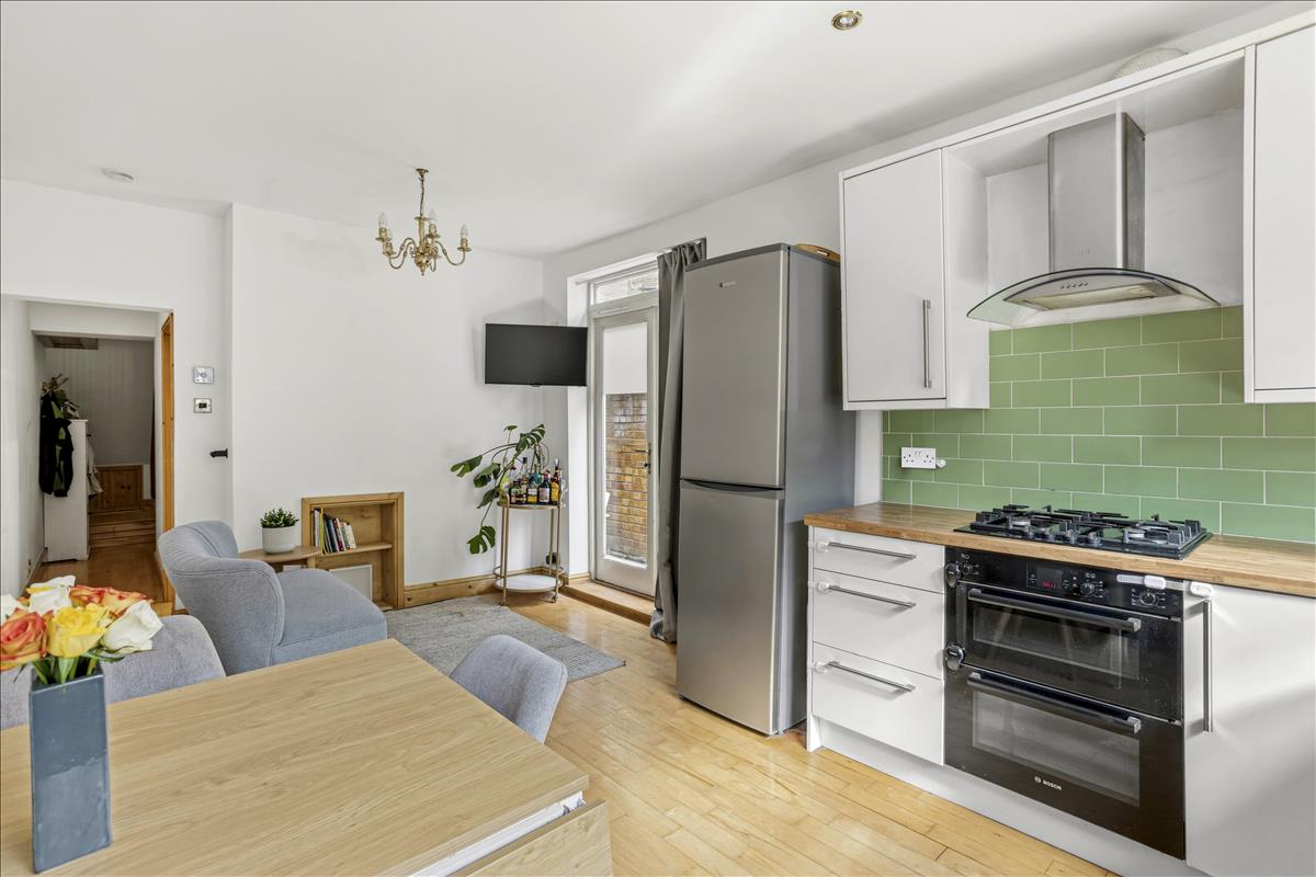 Property Image 718b8cd6-edb6-4187-9056-b7245eaa1e45