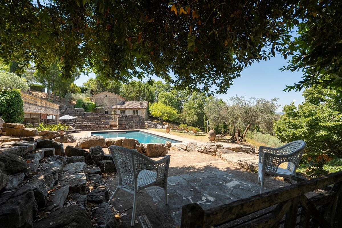 Property Image 718df39c-2712-45e5-acce-3c6495229d9f