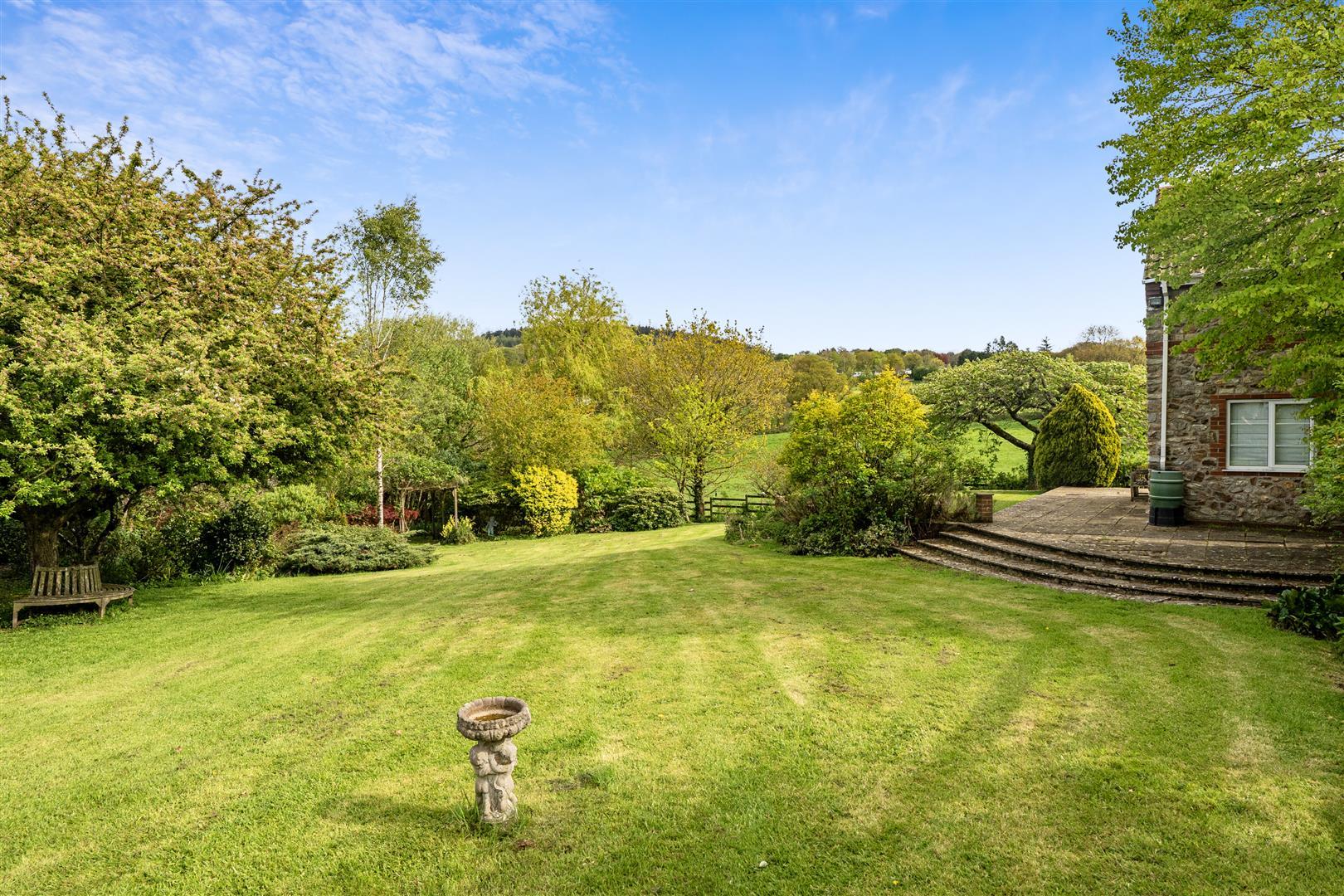 Property Image 7196e3e0-514f-46dd-9366-3c24a03d7ff4