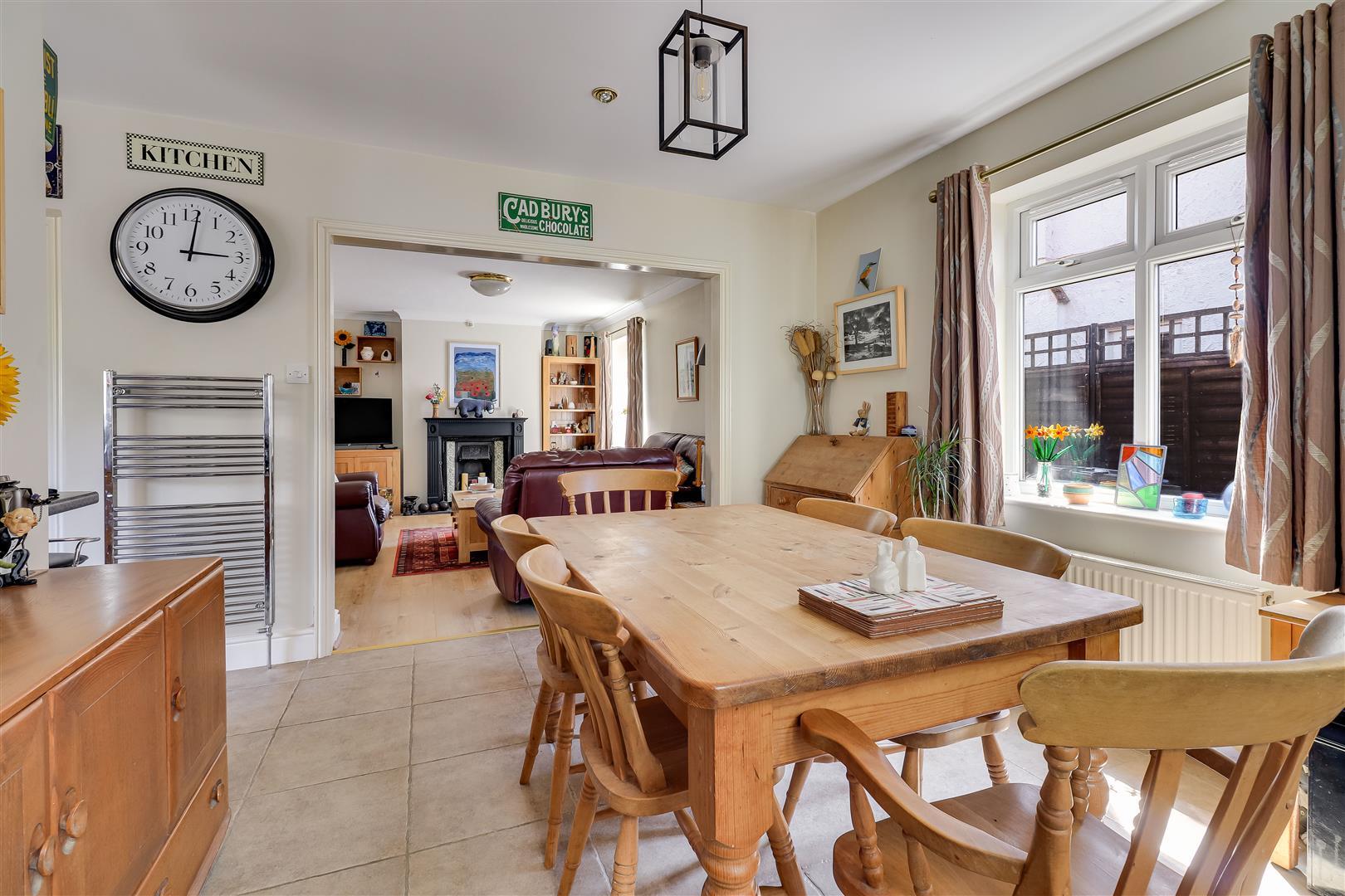 Property Image 71a7f752-ecea-48a6-a8fa-60c4701dca3e