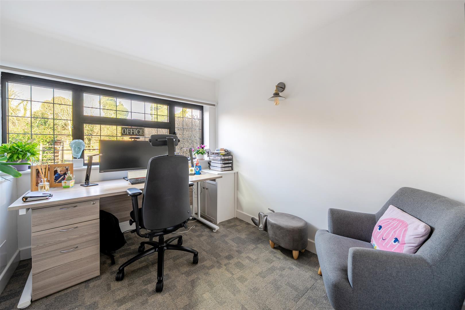 Property Image 71c02ee3-b3ca-4ea0-887d-0a450262d38c