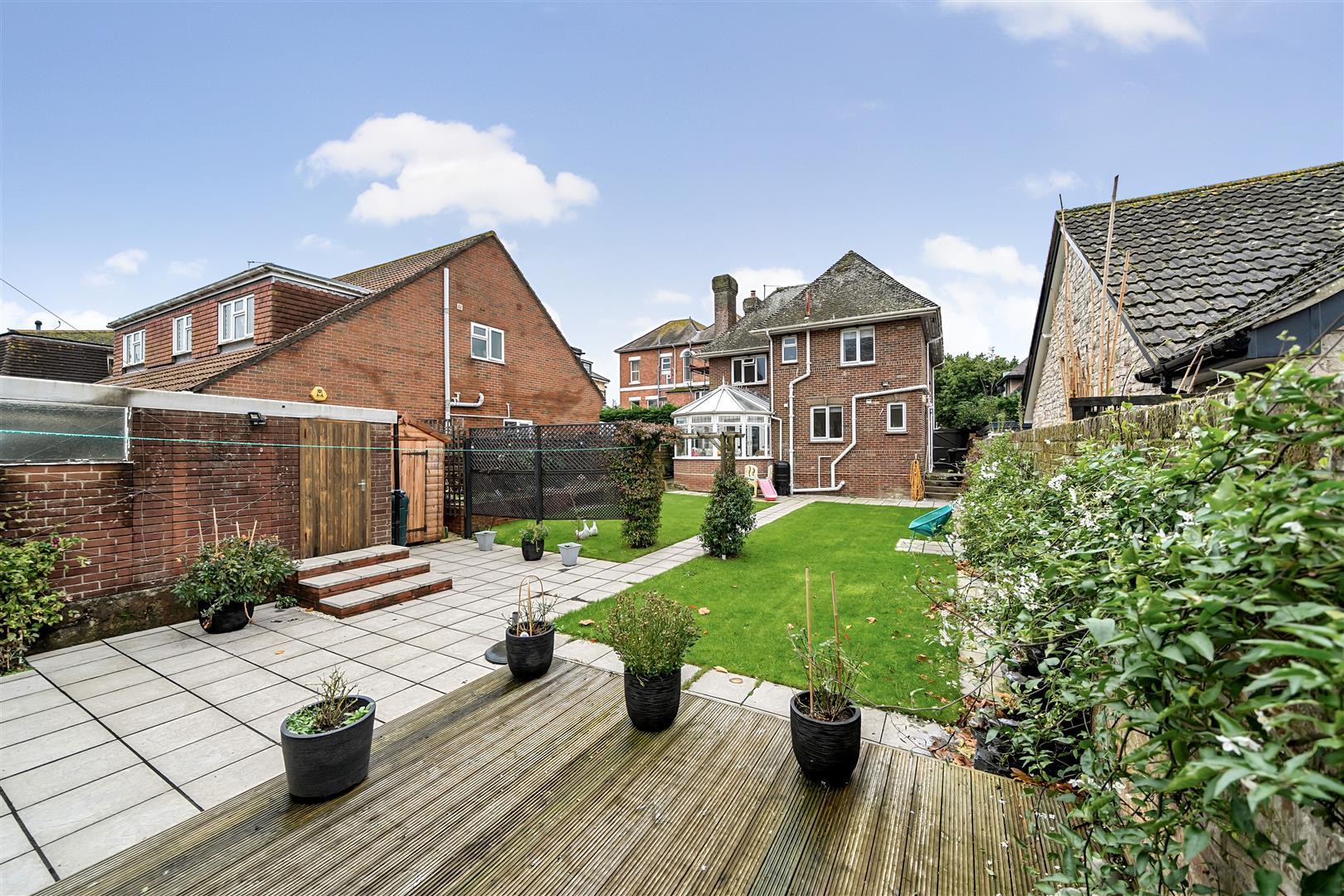 Property Image 71cb73a5-e18a-4d33-b619-966f1f8f775b