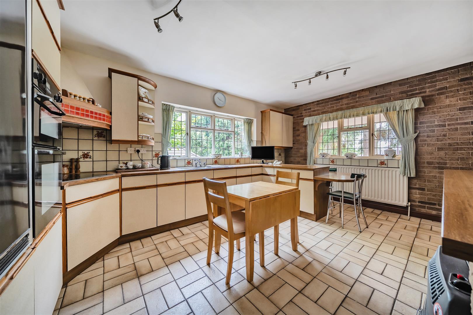 Property Image 71e43945-415e-4845-9a43-283b2f0aa4ca