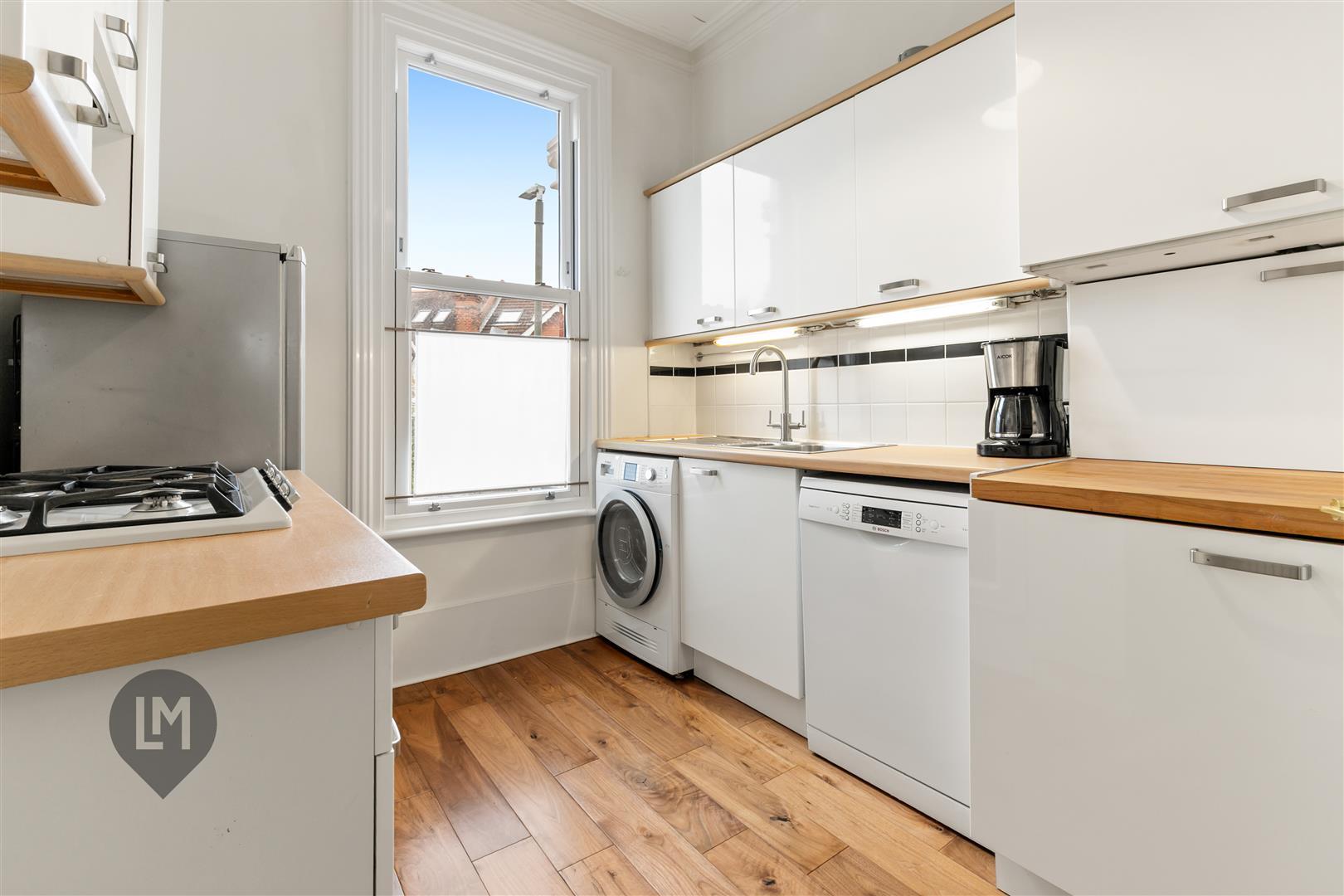 Property Image 71f96e27-c629-426f-81a2-fa69a61fa743