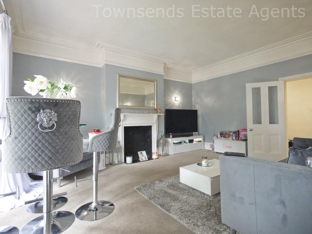 Property Image 71fe2f35-f124-4c77-a2f0-66760e6f6fe0