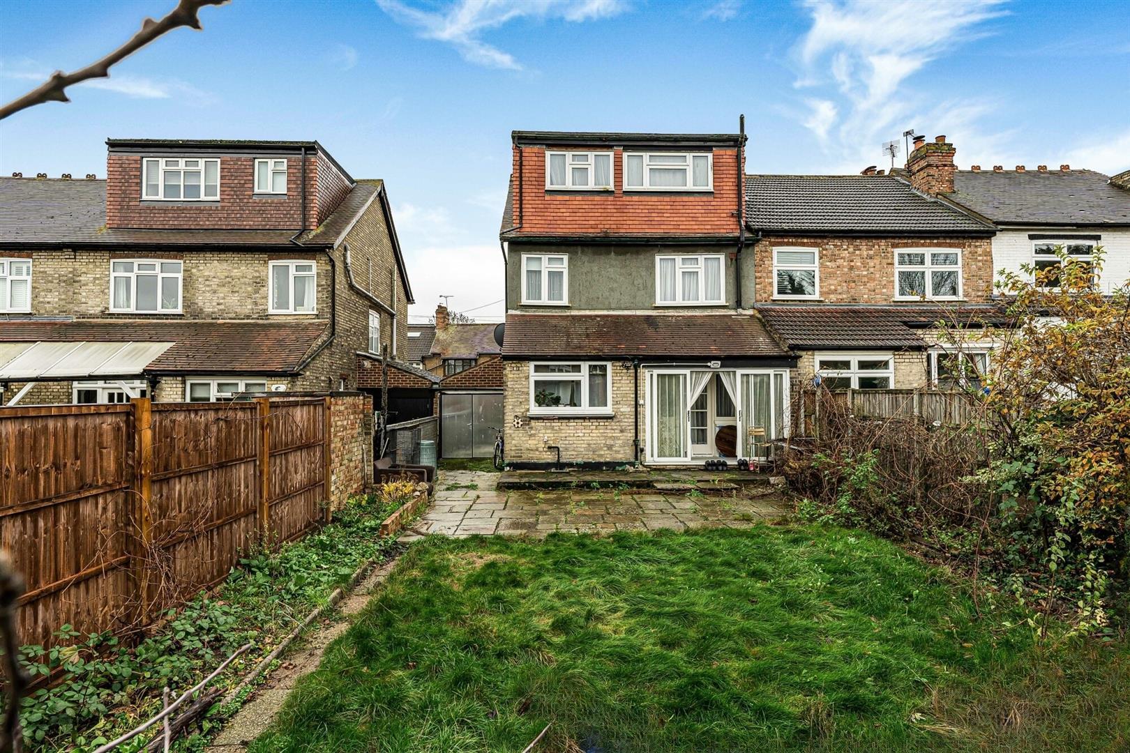 Property Image 724856f4-4a4a-42c2-950d-b6403243098d