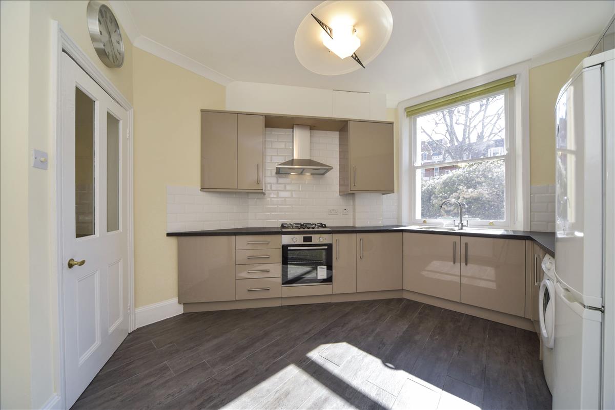 Property Image 72553acb-8b84-46cd-8a58-81841d0c1209