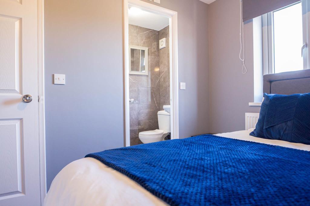 Property Image 72599d12-a5a2-434e-b22c-11d486e99575