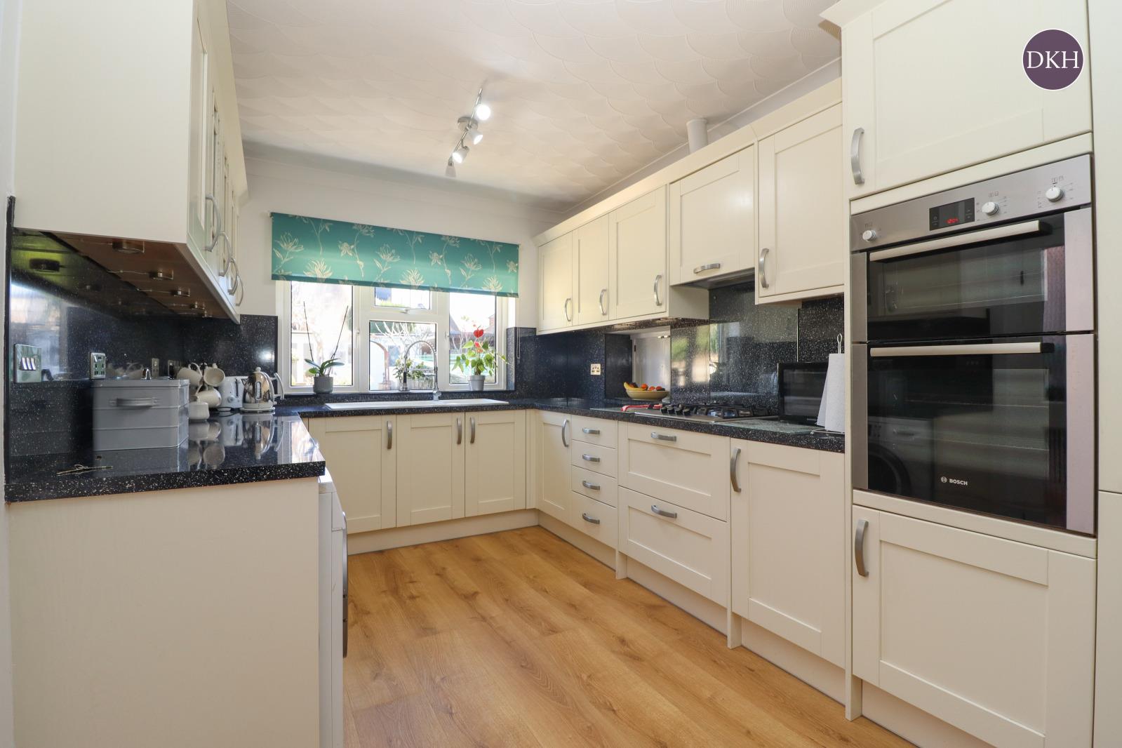 Property Image 725b27fd-fb33-48a9-abda-eb5cdf3e365c