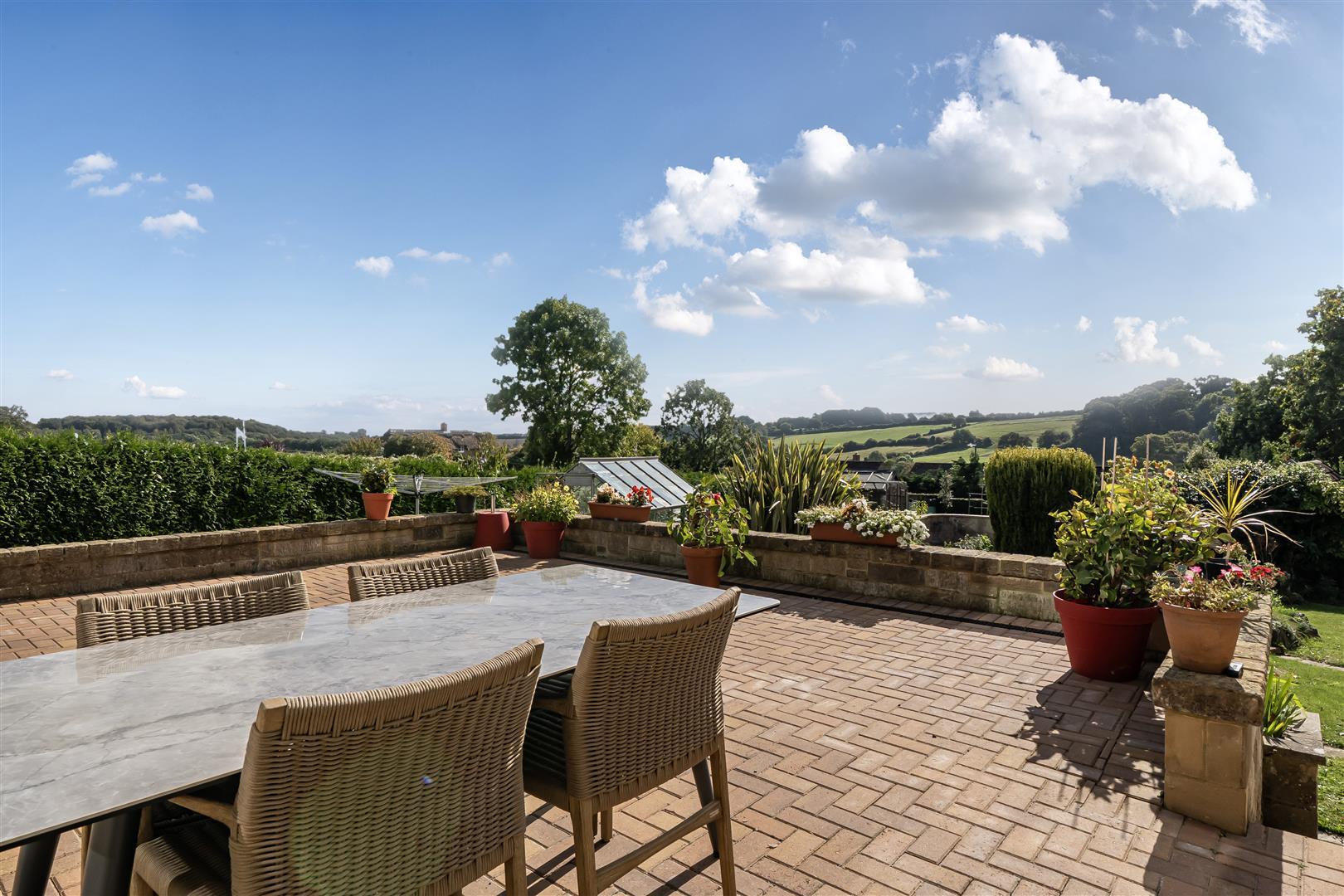 Property Image 725eabf4-fbba-42cf-9588-c710f0bfebb4