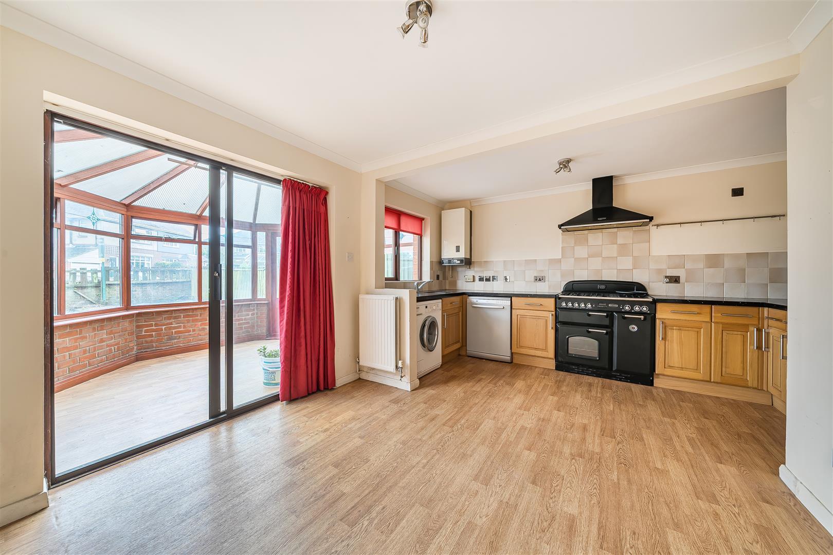 Property Image 727644dc-f724-44e2-ac4c-015198639fa5