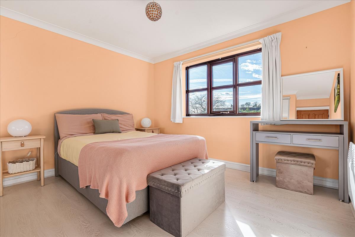 Property Image 729c39d8-ff97-4794-b9c2-5113cc1bdc7e