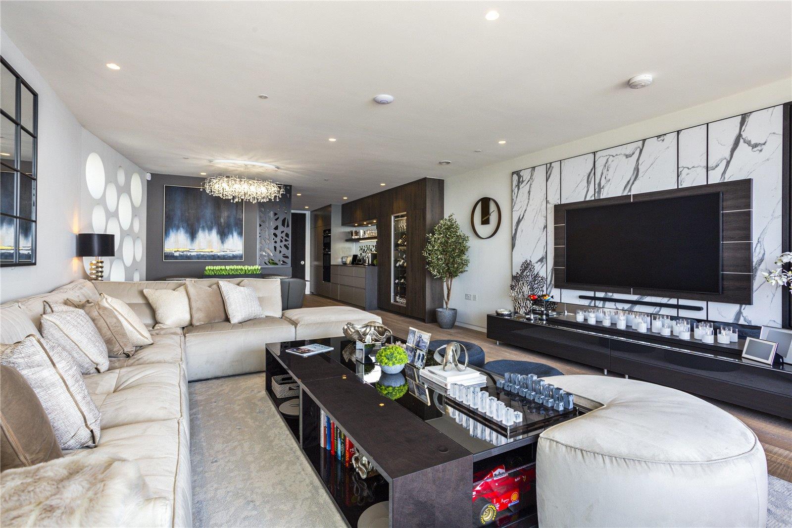 Property Image 72a31042-5ac7-46e5-9a7a-12ea56f86e71