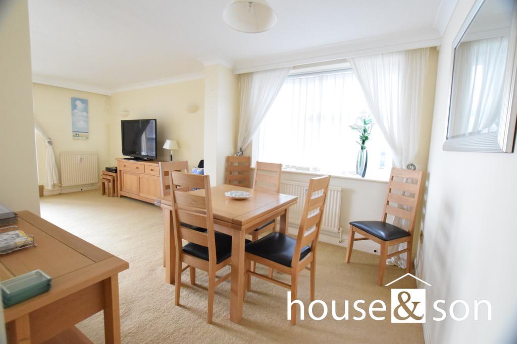 Property Image 72a3d553-d91b-458f-a0cc-2784420ce36c