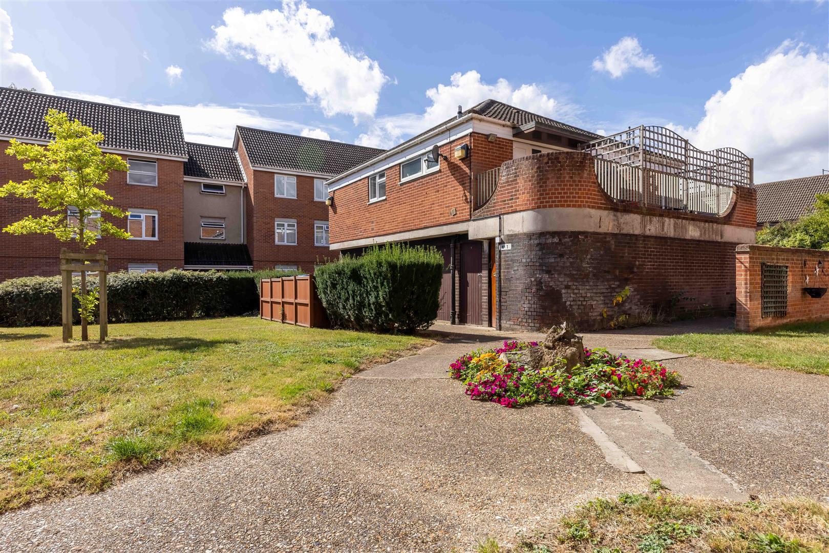 Property Image 72de0ca0-3f75-4c34-af7b-500f3969b57d