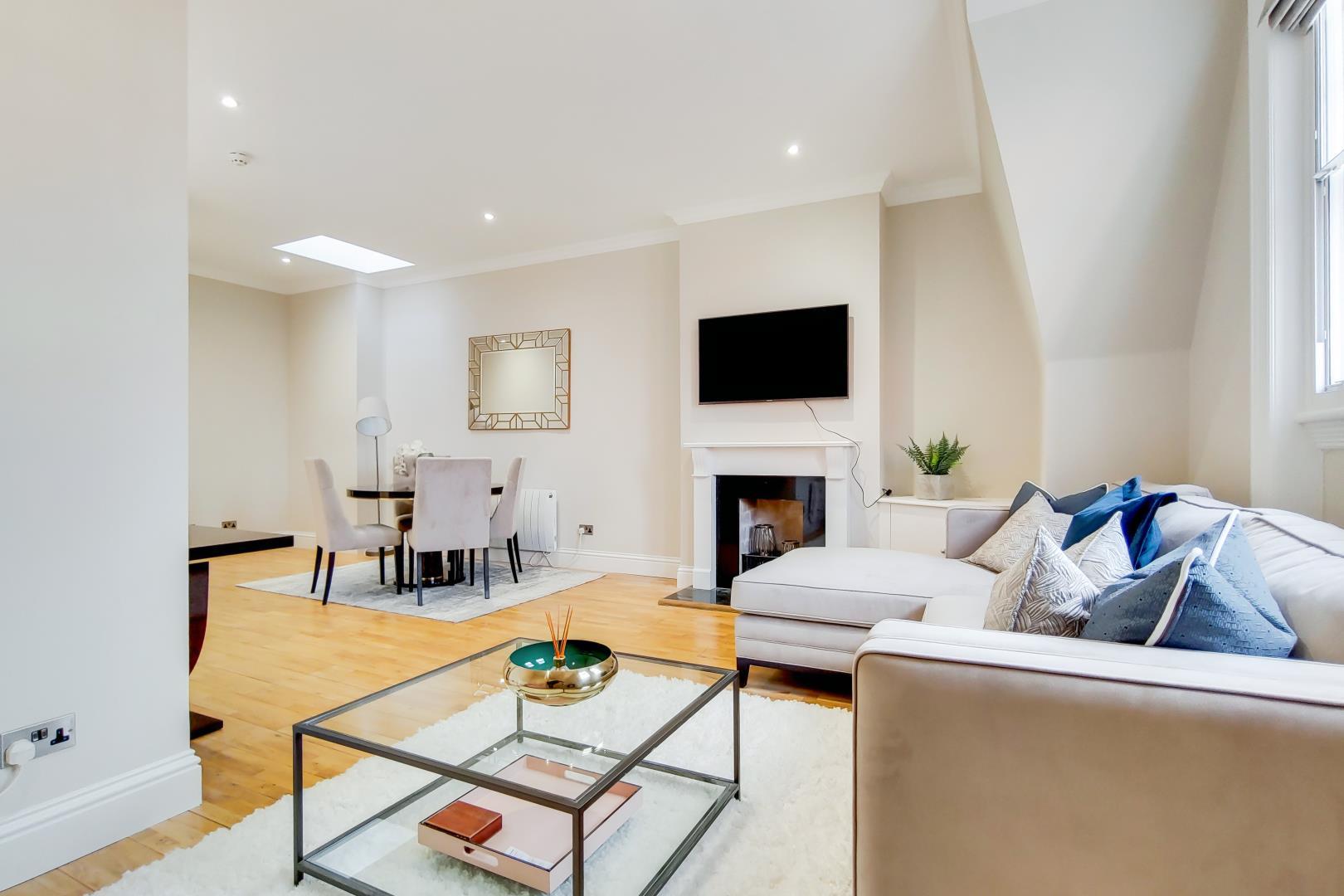 Property Image 72f2402b-8058-4dde-8cc3-e01249f314ae