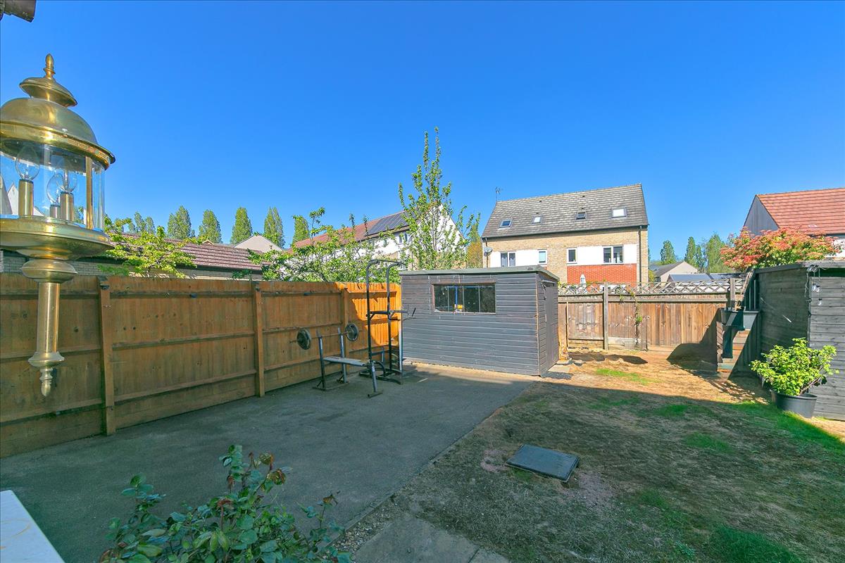 Property Image 731e592d-e7e9-4a84-b64f-503eb0f5f000