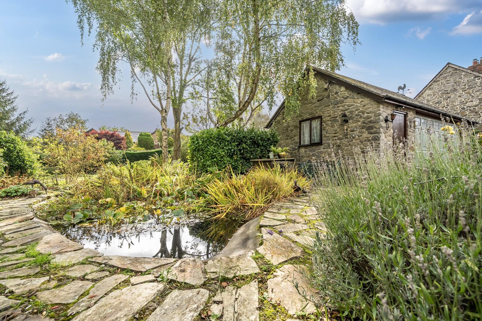 Property Image 733f8dec-0324-4153-8560-74e6bd77f60d