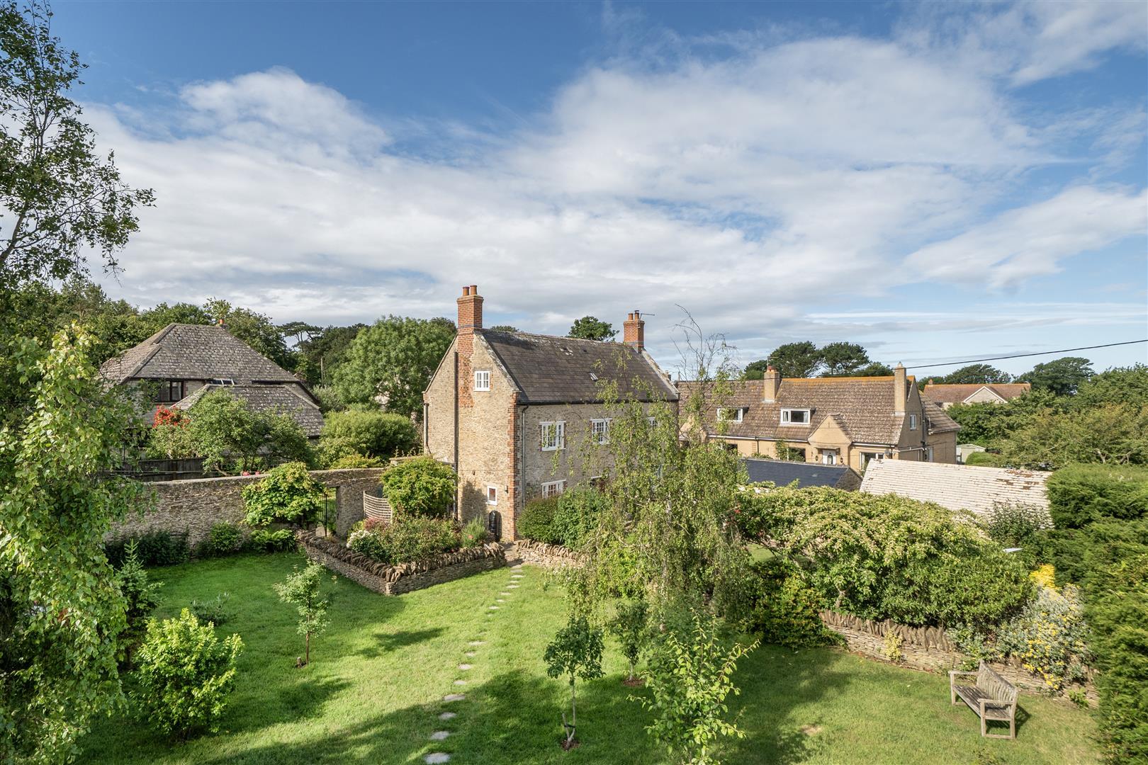 Property Image 7341d0eb-97db-443f-8f3d-72a3c6f758ef