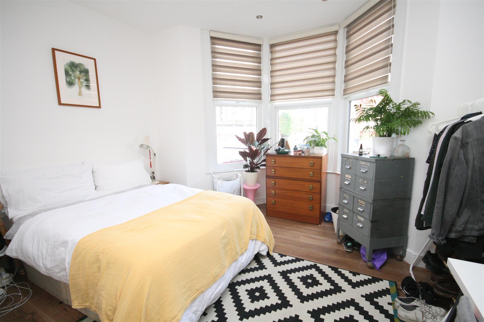 Property Image 734d049b-e7b4-4d8b-a2a8-f285ebd3da53