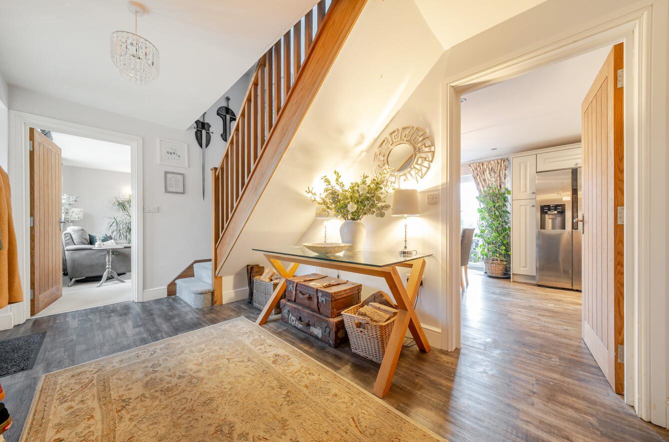 Property Image 734d76ad-83ce-476e-bf93-96e1c63ecc62