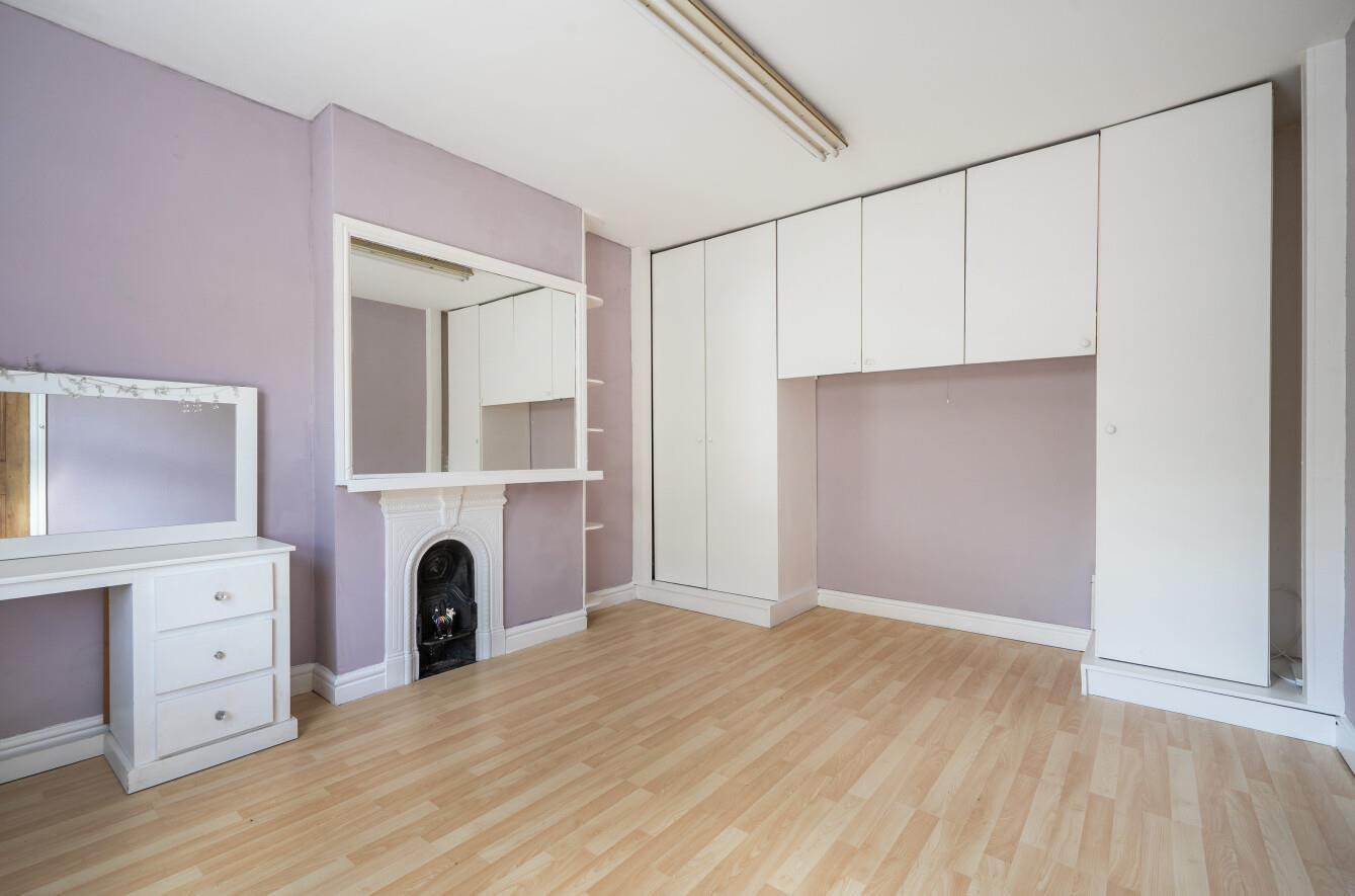 Property Image 735e0b31-dc37-449f-a34b-8228782c0a53