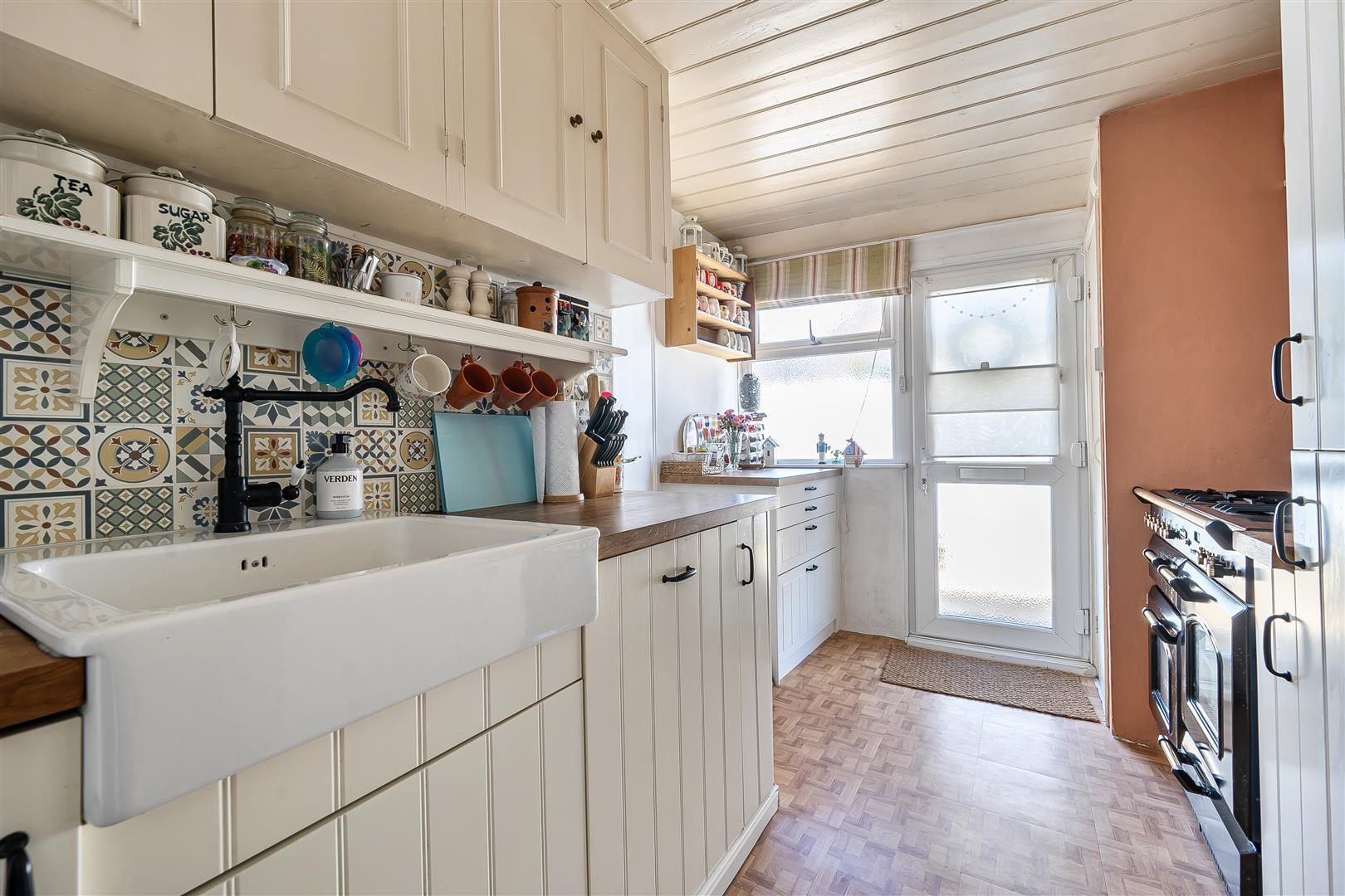 Property Image 73631386-18d2-447a-b104-7b32c7f7b8cc