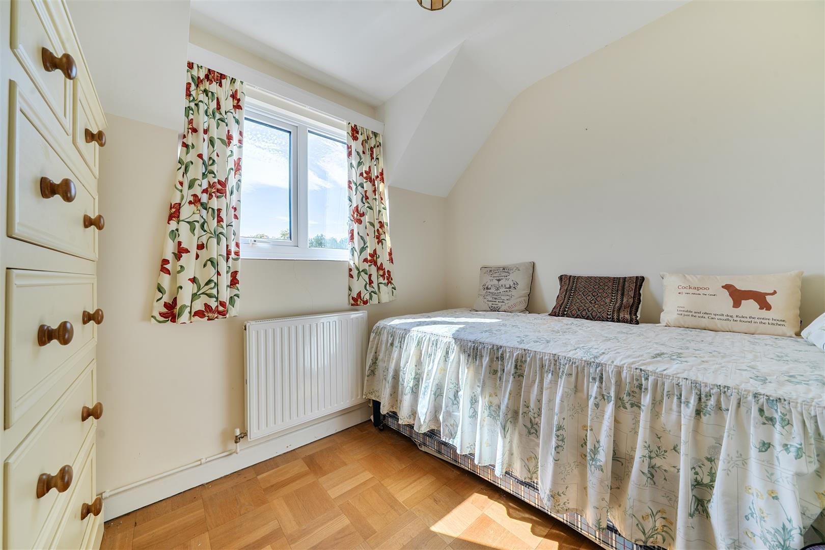Property Image 73662b2e-c6dc-40ef-a10c-687b3fff8083