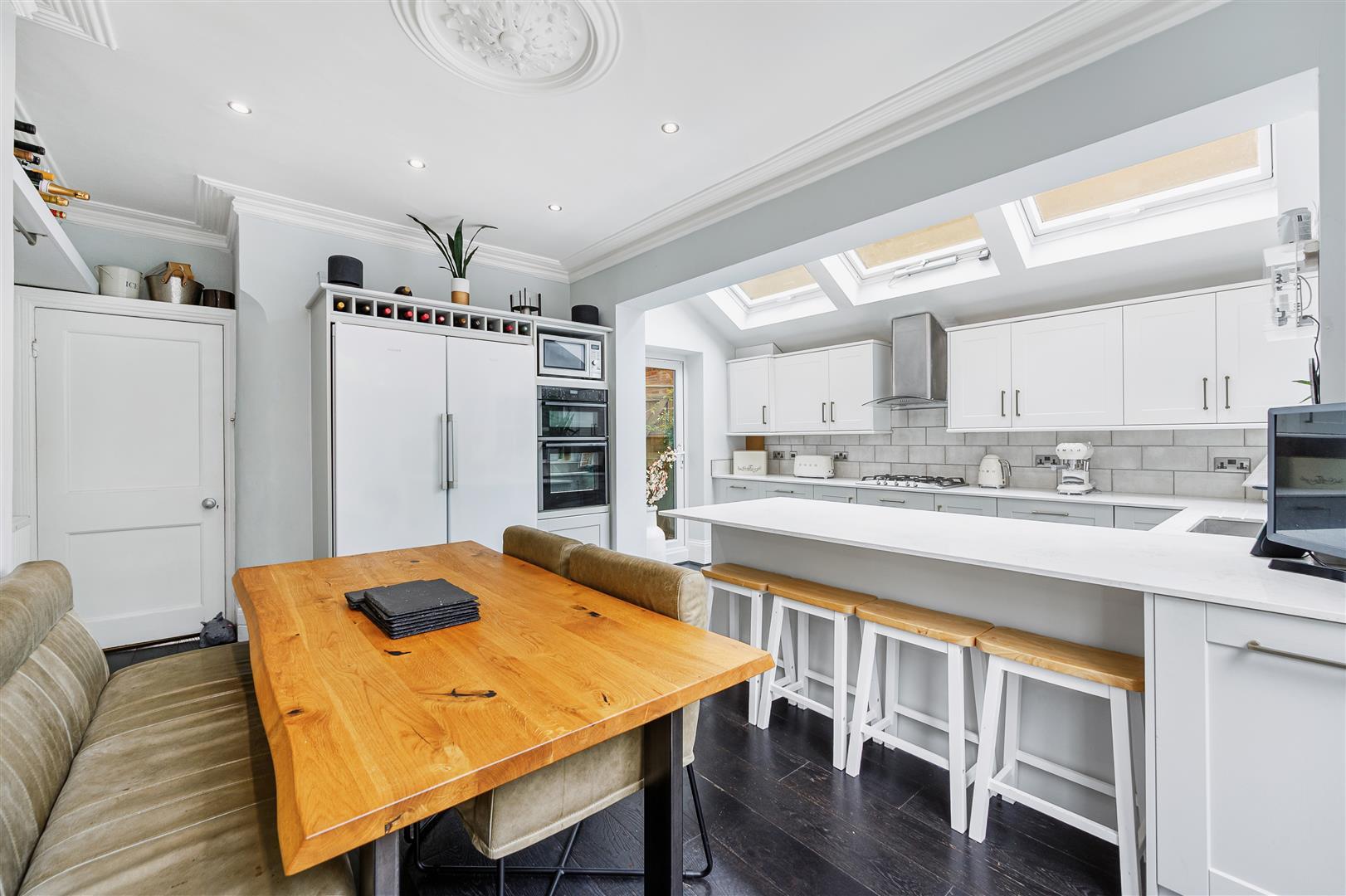 Property Image 736ba9ca-77bb-42b4-80c9-12e22cbdebe2