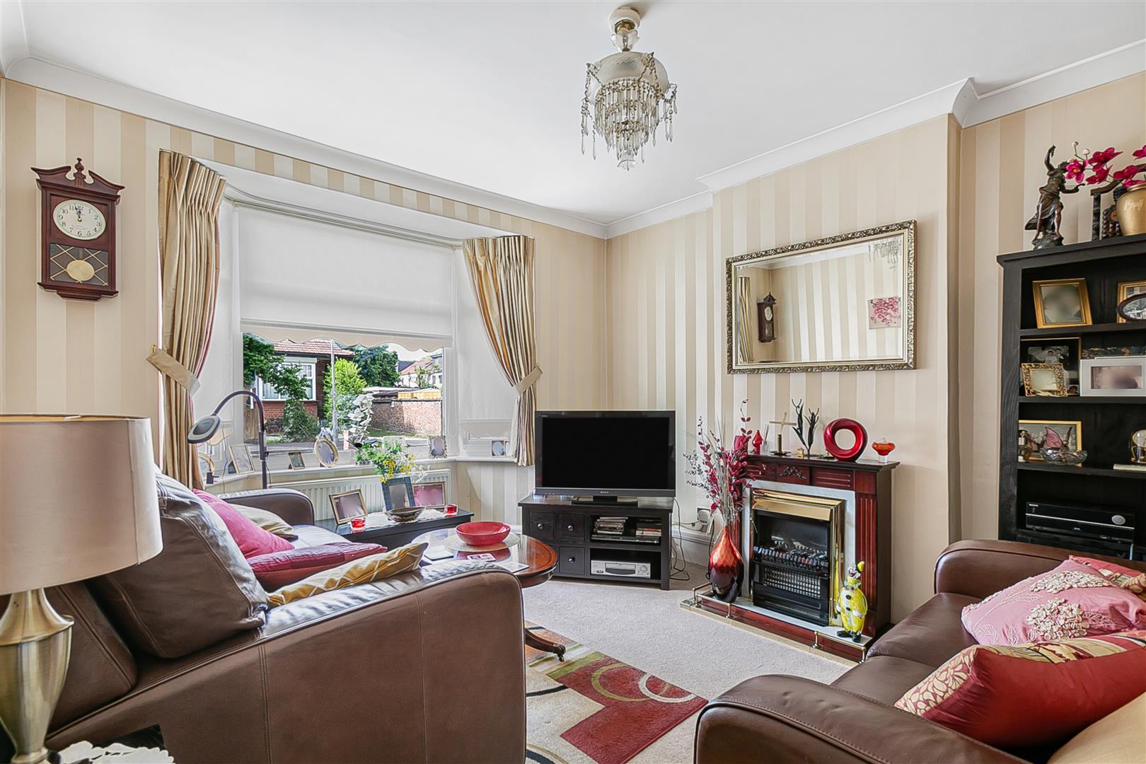 Property Image 736e5021-0bb8-499e-91cd-8d839e7d08fd