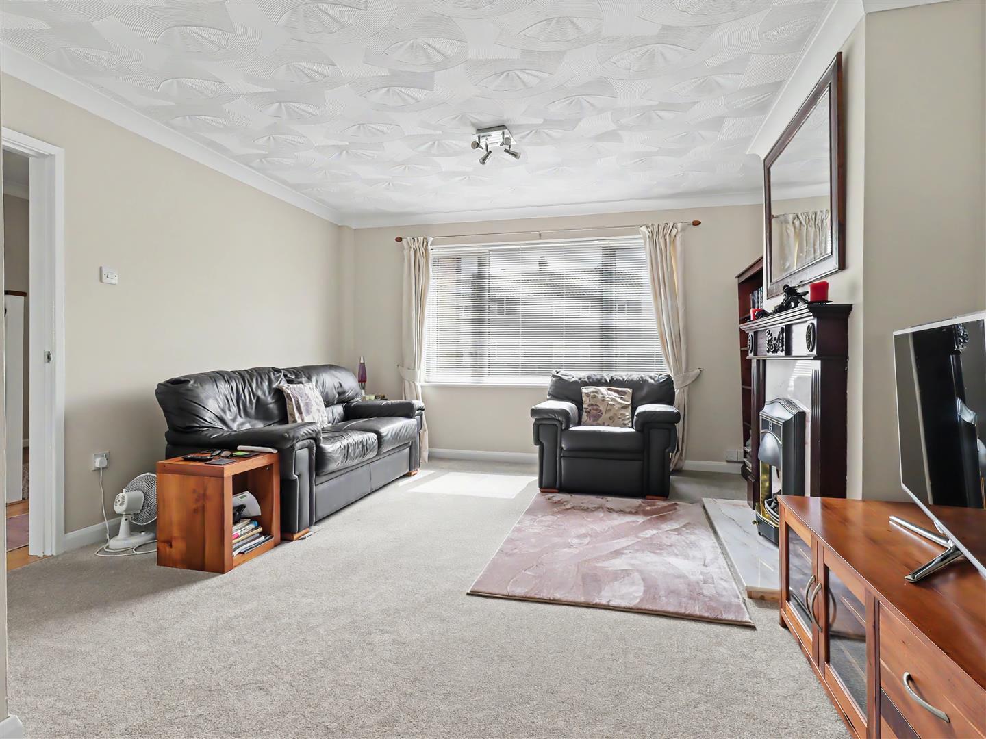 Property Image 737c090c-bf90-4df3-b75b-2d10c06284ed