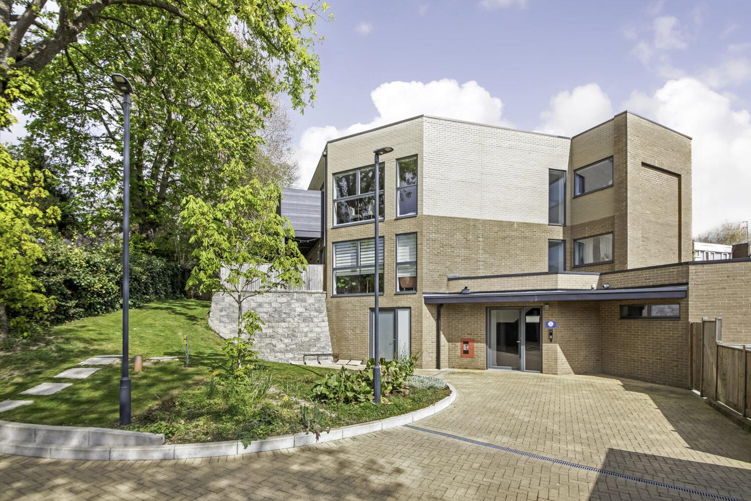 Property Image 7384cf61-c985-4436-90d3-6fd78a9a1ed4