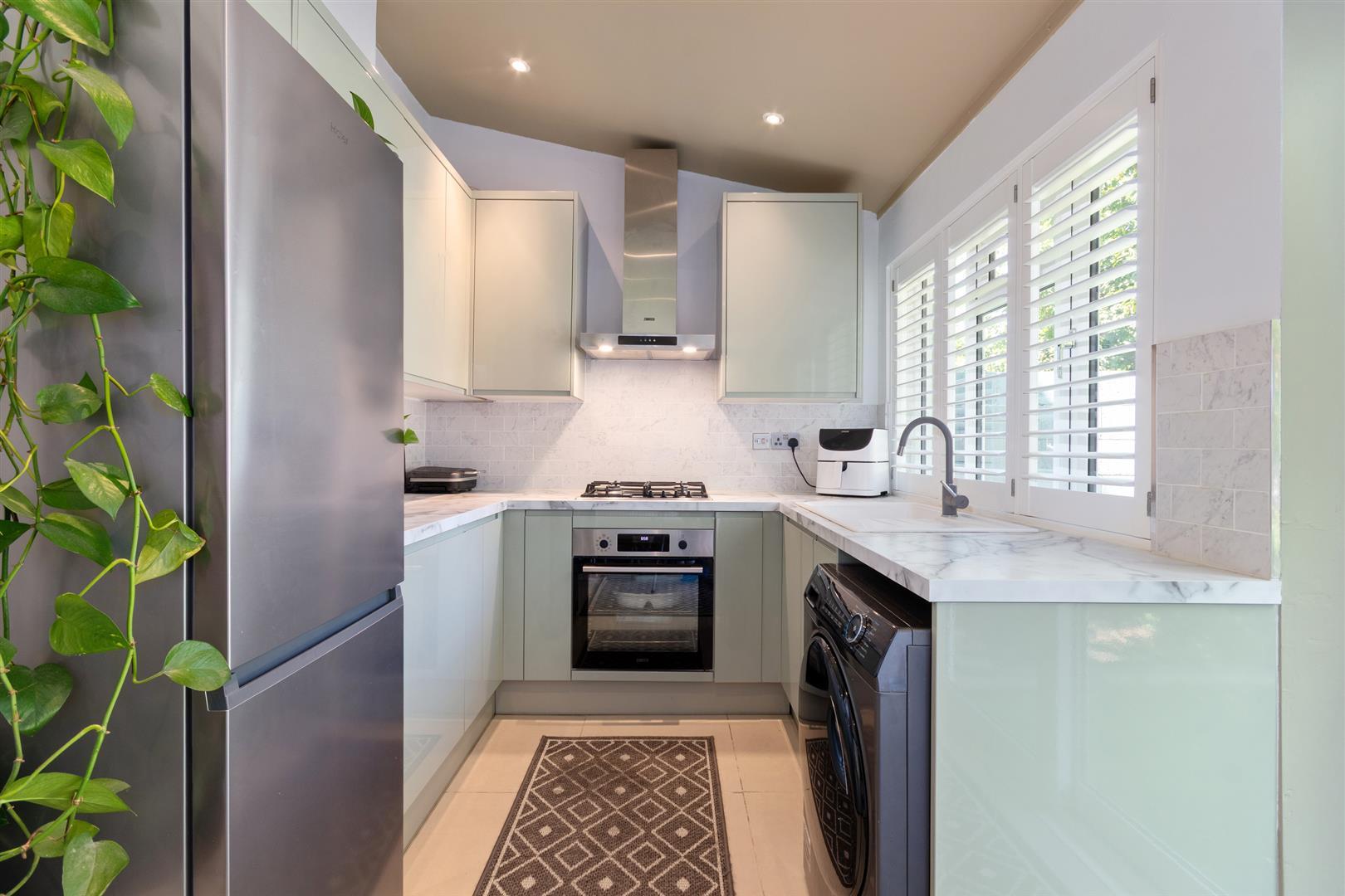 Property Image 73874076-023e-4a49-afd2-09905c202f03