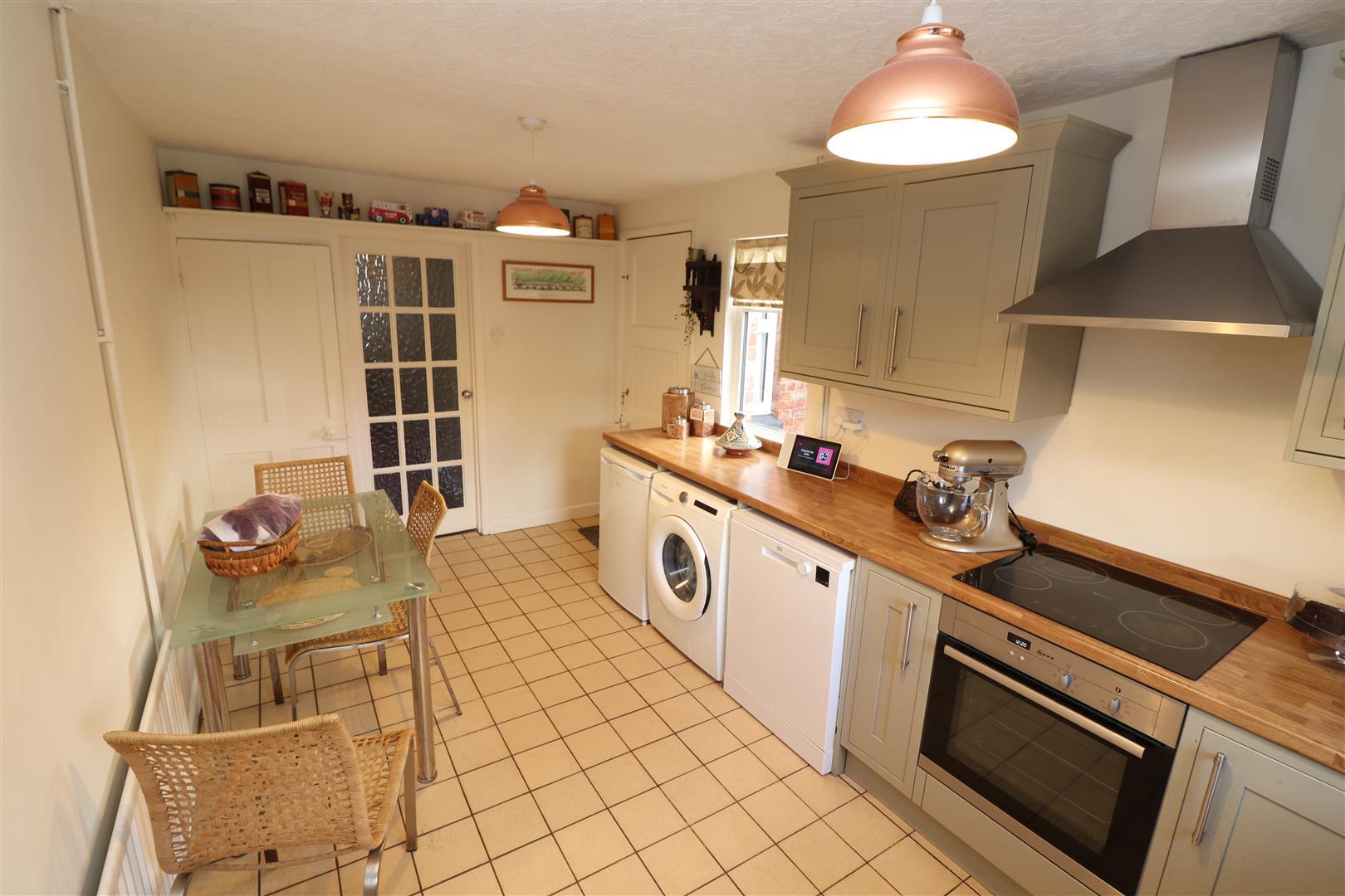 Property Image 739624c7-ddce-40e0-b654-894691ff5fed
