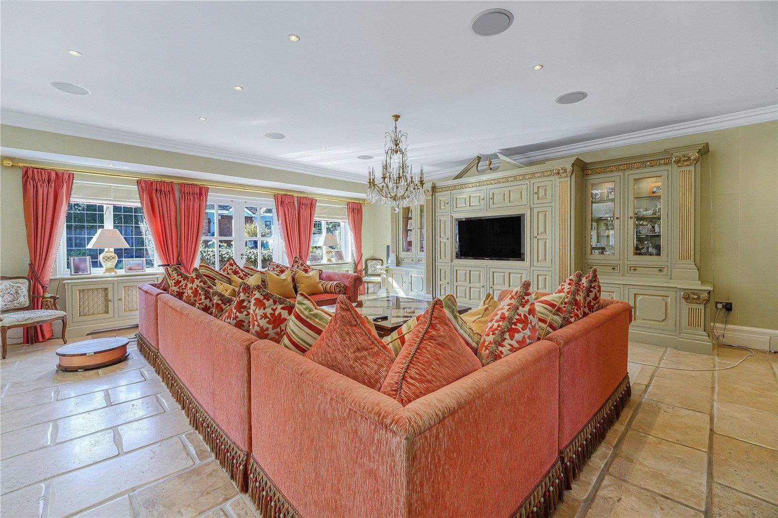 Property Image 7398b04c-a4e7-40b0-8c46-e5f4a33d62a5
