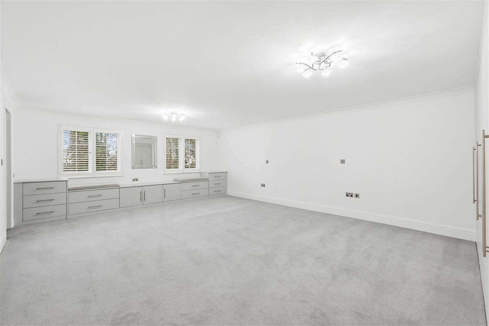Property Image 73a30de7-b74b-4915-ba76-bd7f6982ca7a