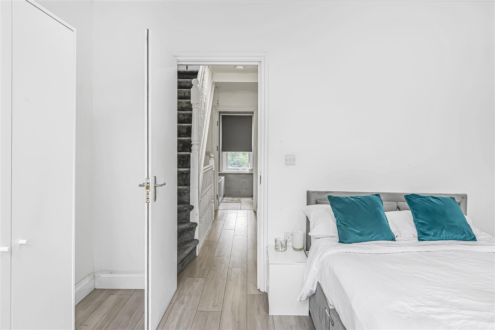 Property Image 73af71ef-23f6-4c56-af22-ccdec8352b4d