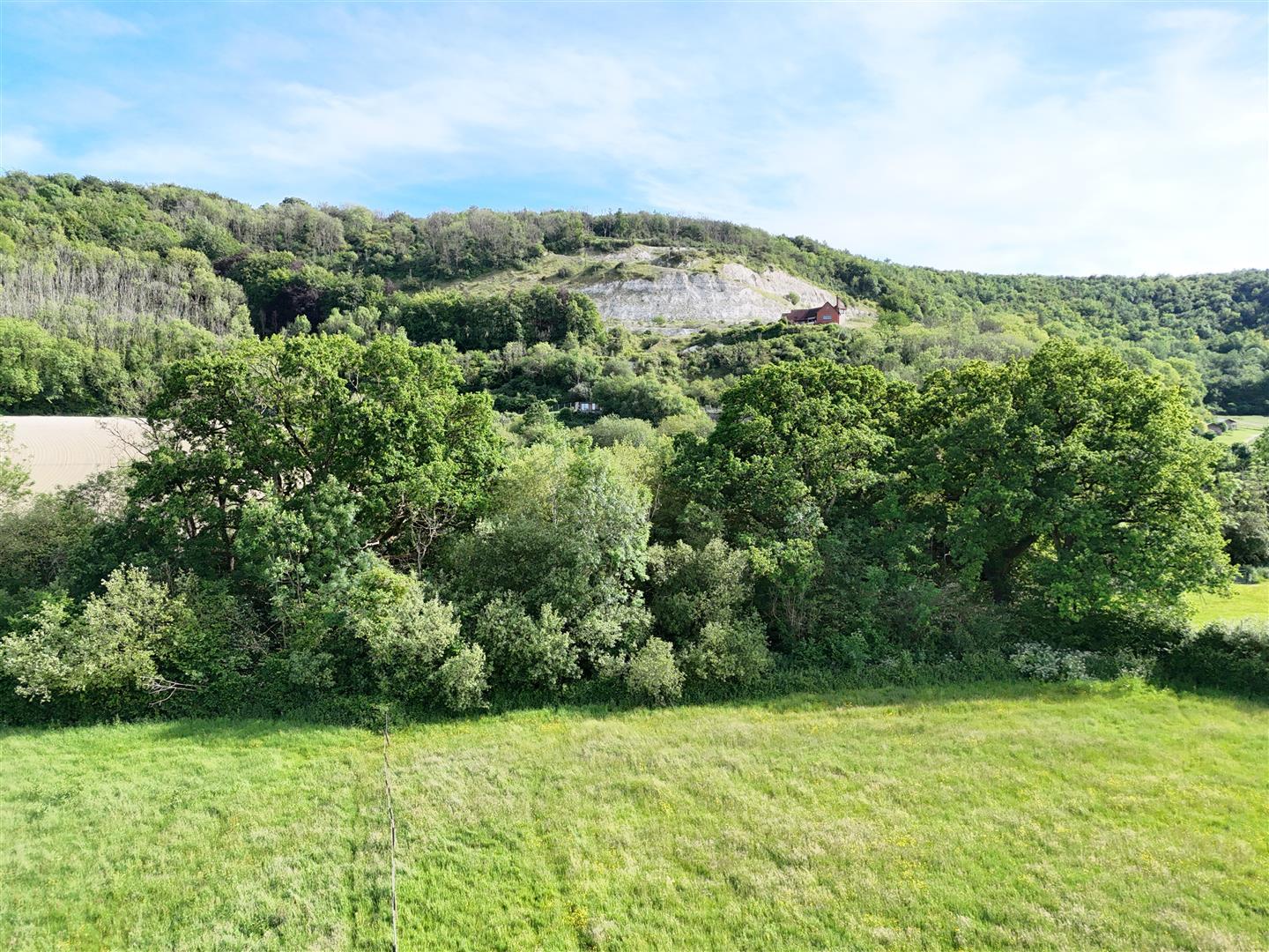 Property Image 73cac203-d920-48ac-9fd8-0d300a19517b