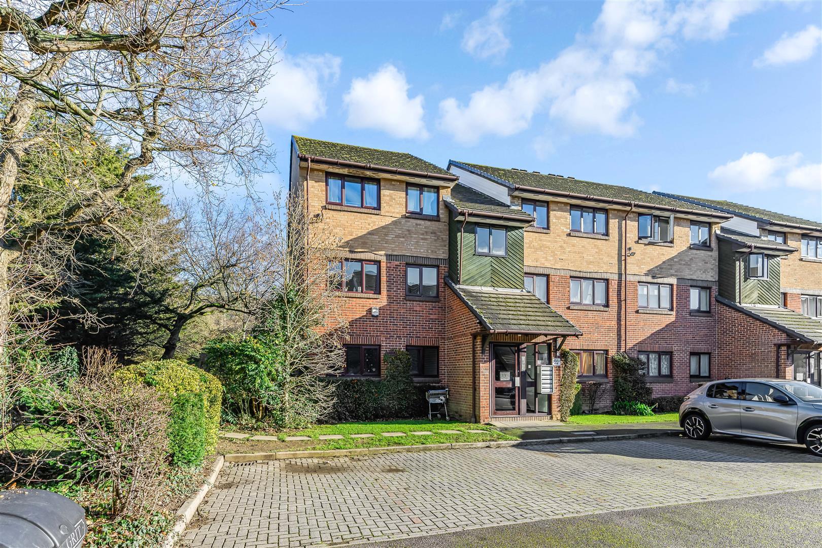 Property Image 73cf5aba-6397-4419-b920-5b82035726cc