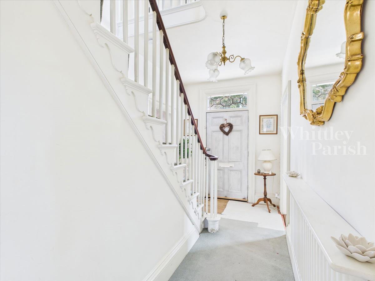 Property Image 73d3bc04-d1e2-42ca-877d-4eb346c39c8f