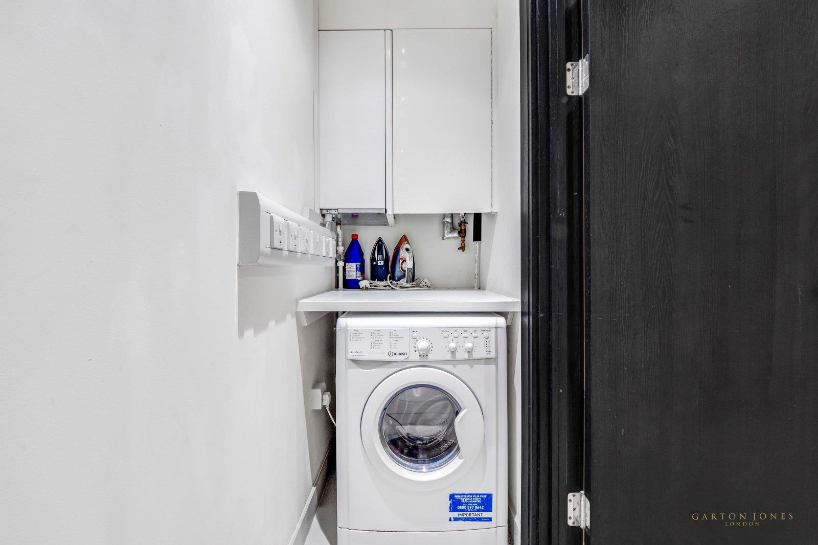 Property Image 73d4fe73-d252-4809-bbc0-3a48a99ee8af