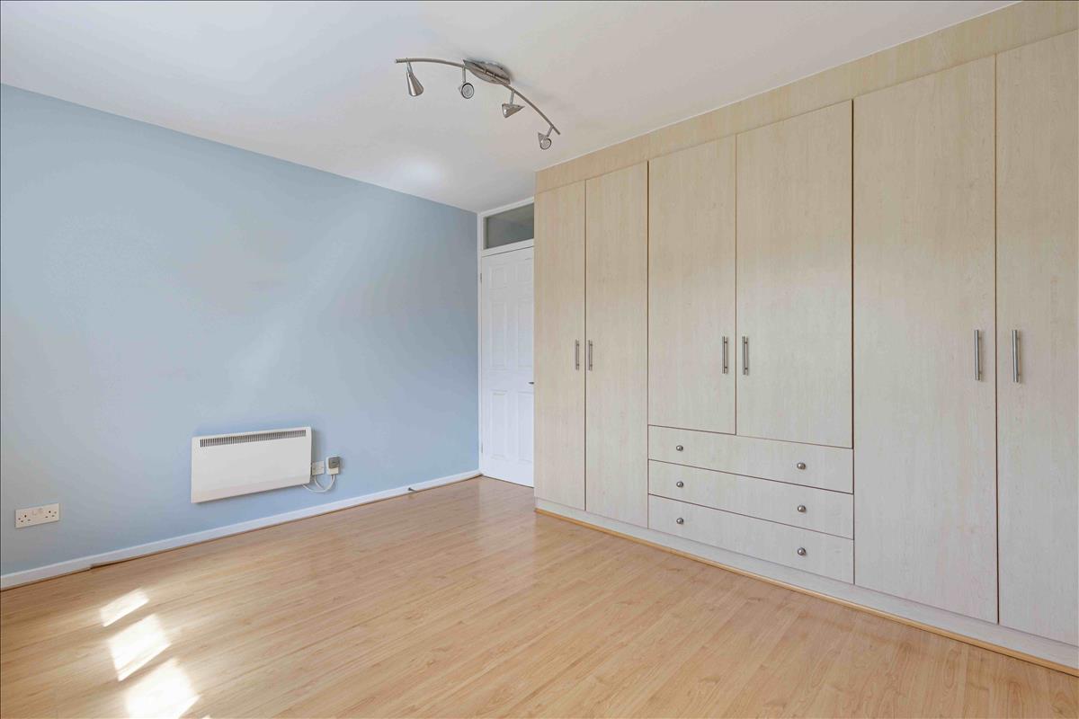 Property Image 73dd2adf-8751-4978-b3c8-801b12e58561