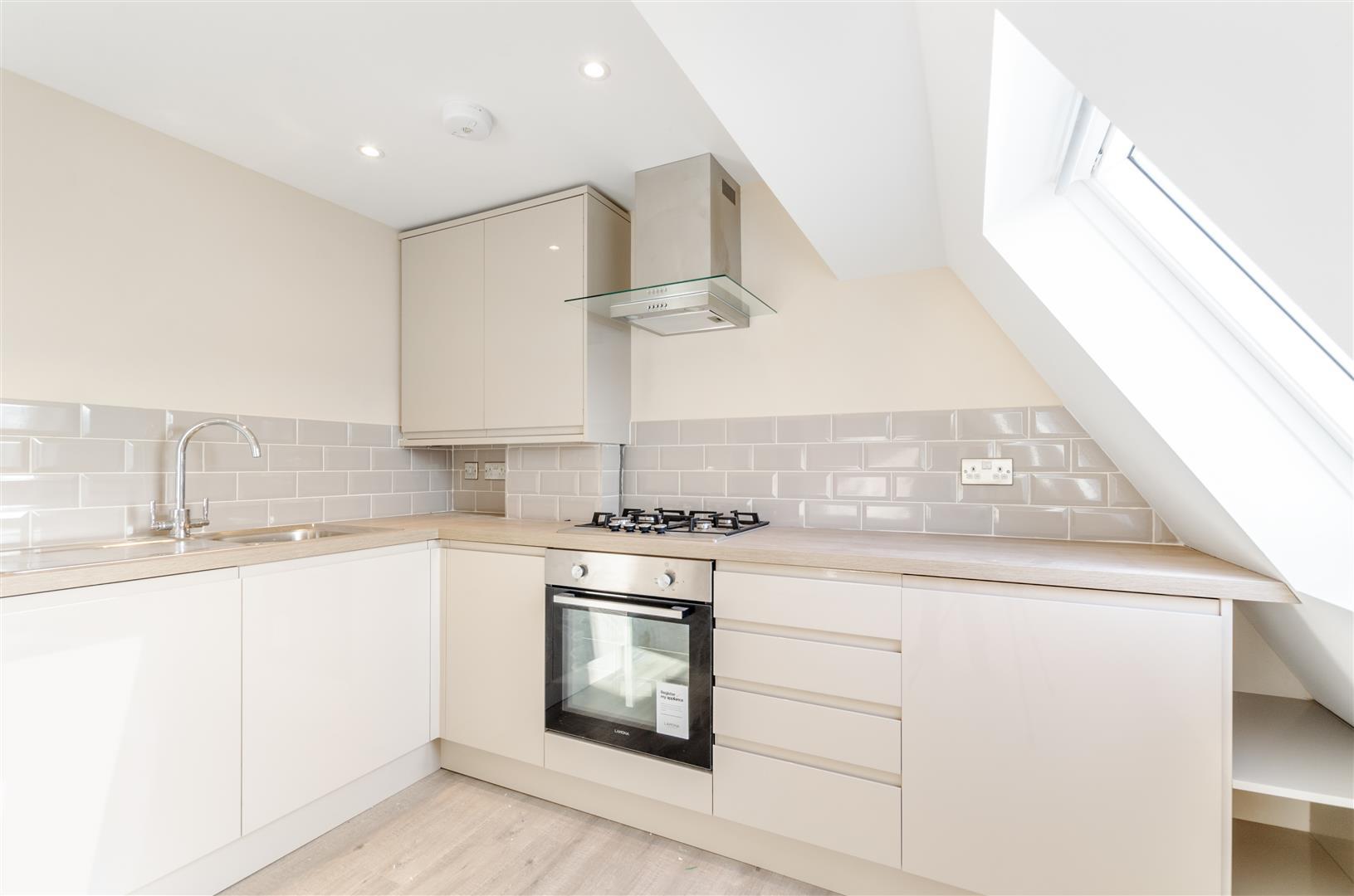 Property Image 73de104b-5f80-4fd0-8d1a-861195d2c24f