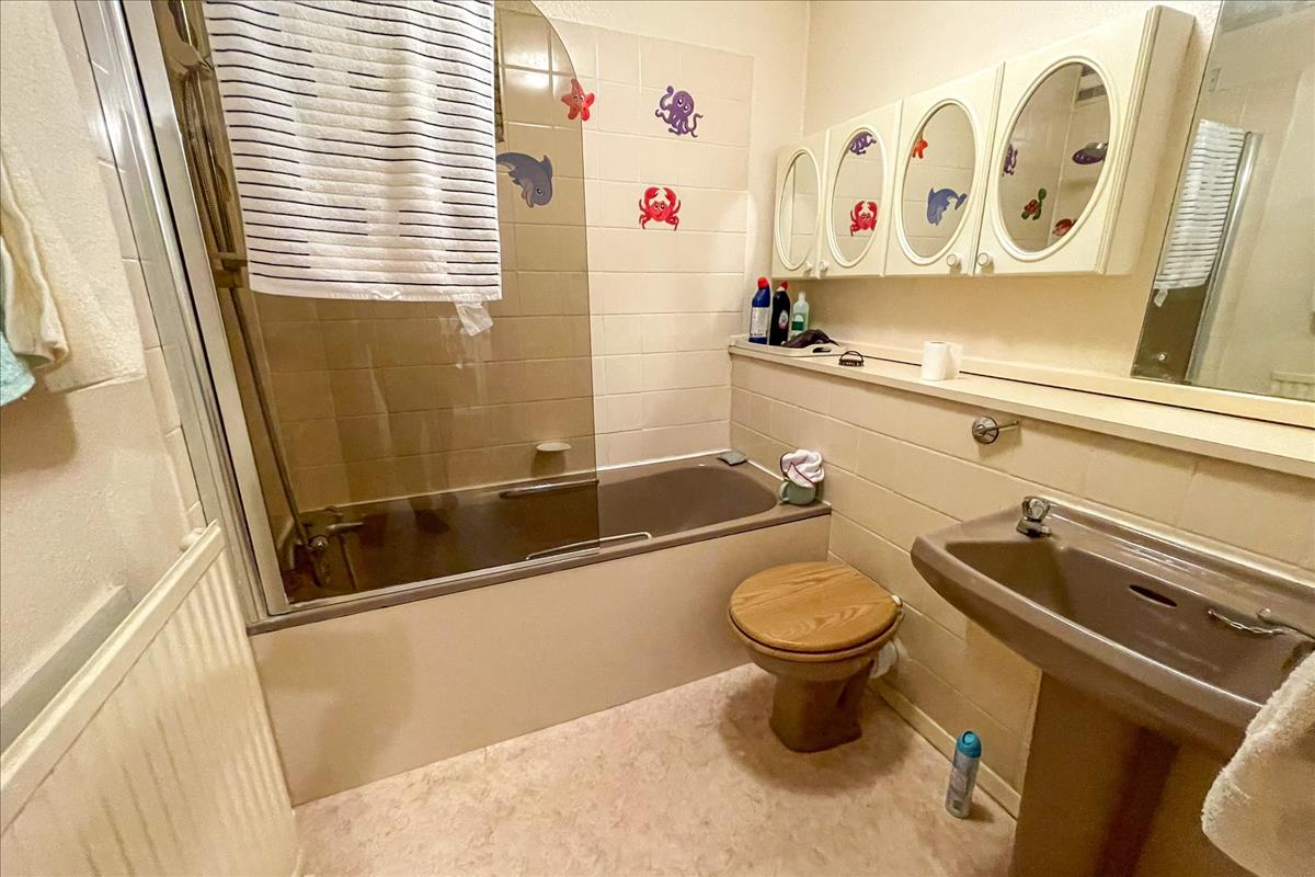 Property Image 73e64f38-70cd-4b35-88c7-86c0ec01944e