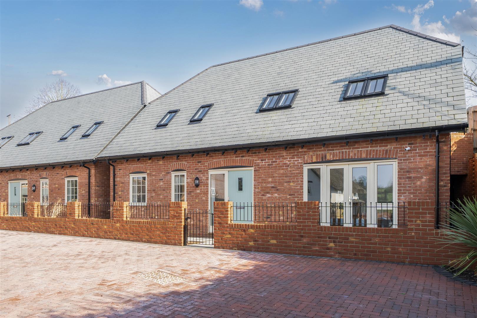 Property Image 73e7156f-669e-4e9d-9642-0bc366ca722a