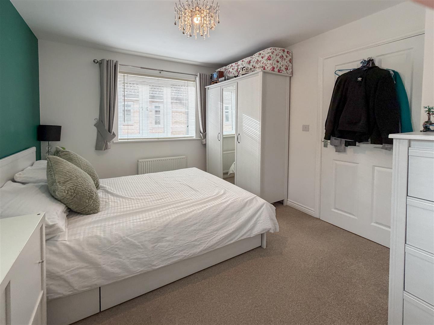 Property Image 73e98ca7-13bf-4155-ae3b-8993b1d0a41f