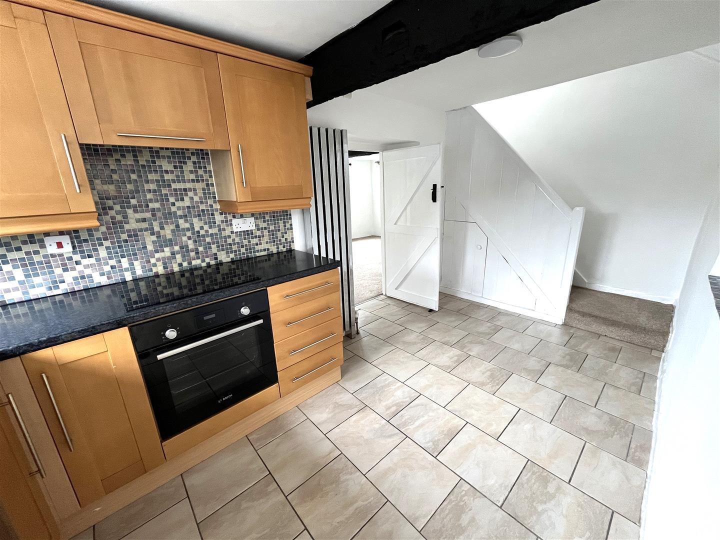 Property Image 73ef23b4-8eef-476e-89ec-20290f8121e3