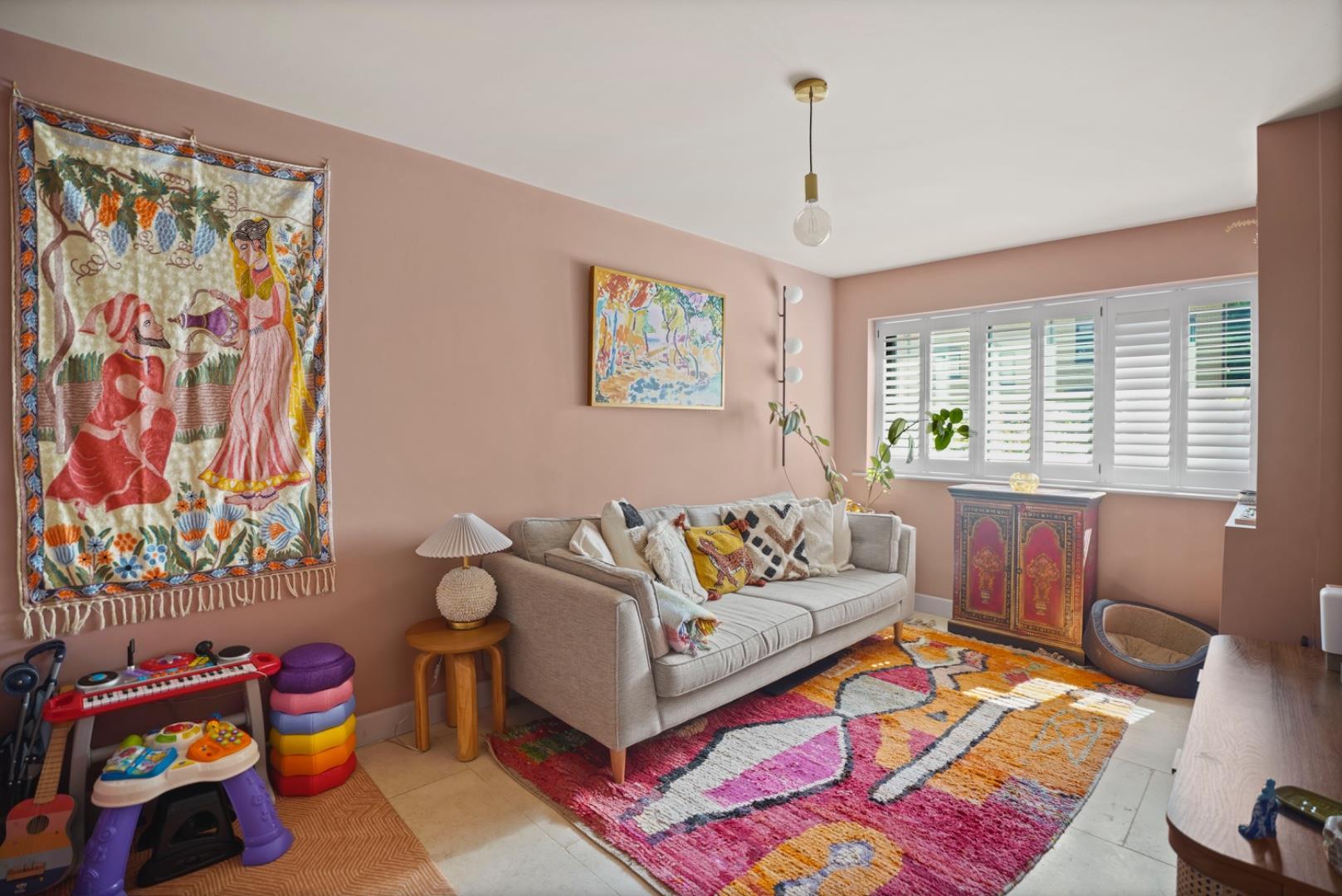 Property Image 73f600cd-15a4-44e3-95e8-6714138593a6
